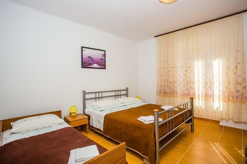 Apartment Dragica Jurandvor Buitenkant foto